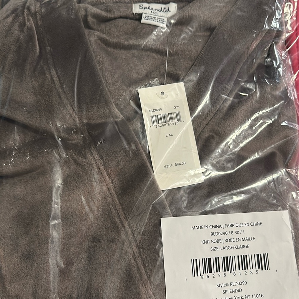 Brand new cozy Splendid robe